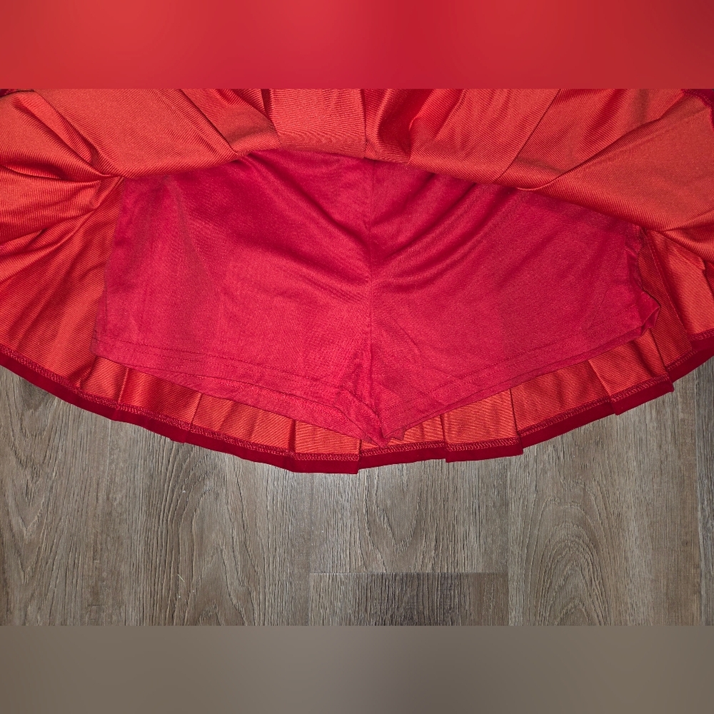 NWT Womens AKIRA Bold Red Velvet Pleted Skort, Size: XL - Picture 6 of 7